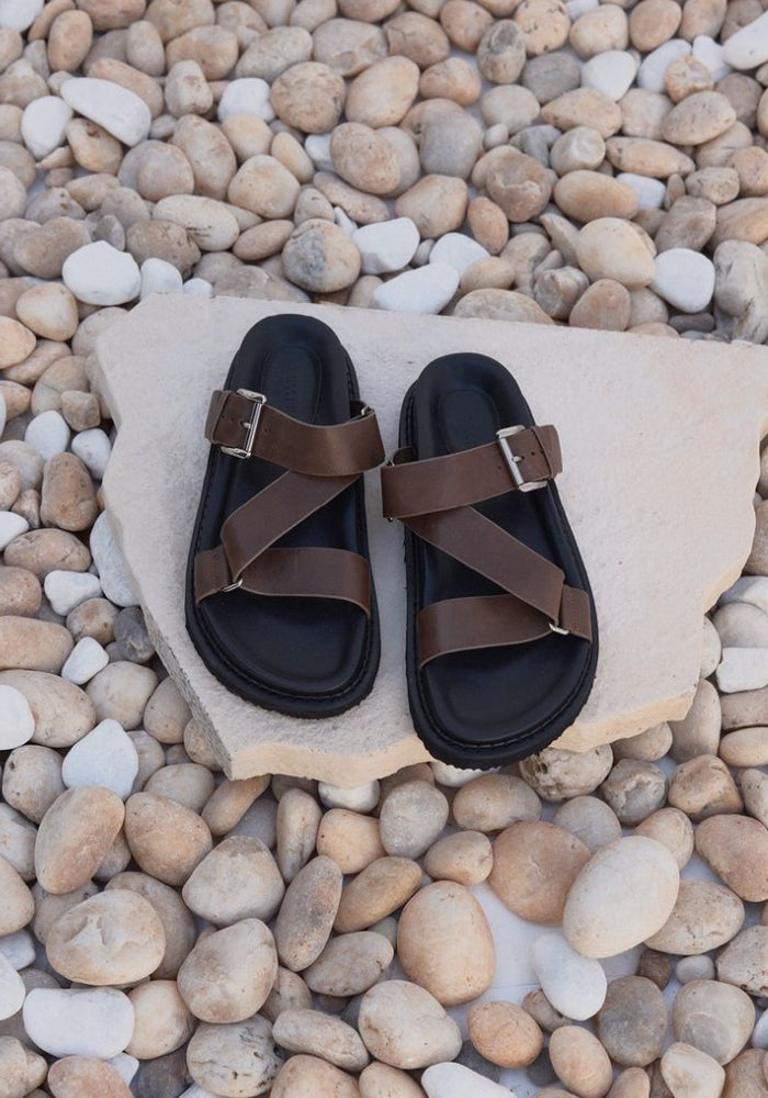LA TRIBE Aki Slides - Brown Khaki