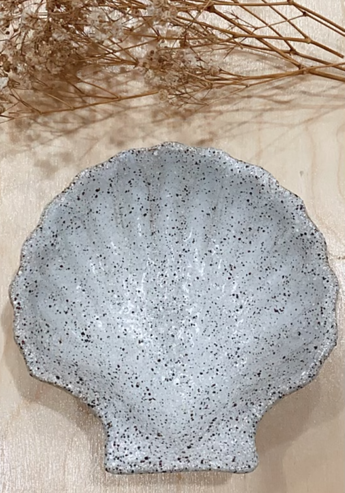 Shell Stoneware Dish
