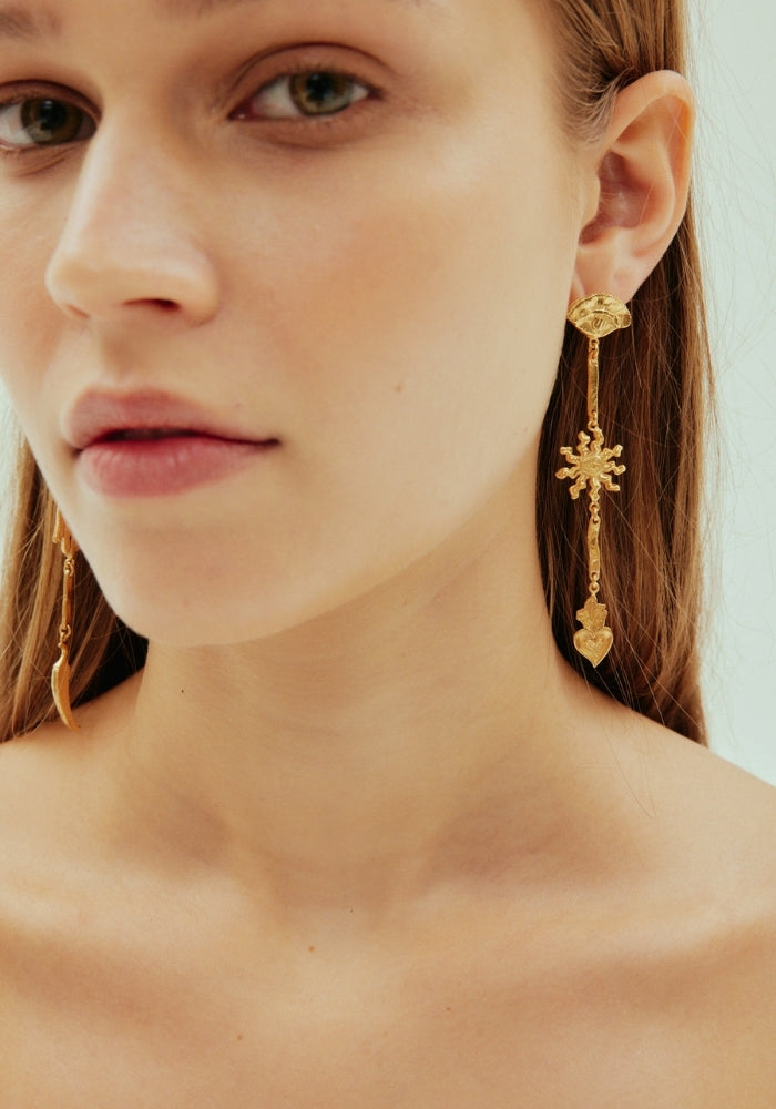 ALEMAIS Encanto Mismatched Drop Earrings