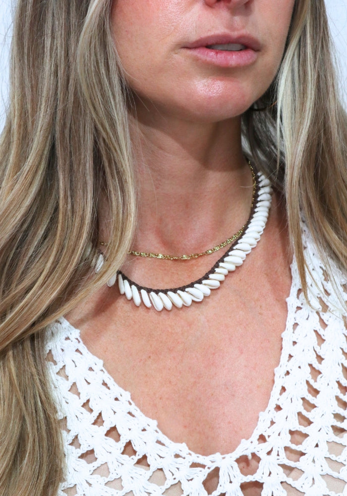 CABO GYPSY Cowrie Shell Necklace - Brown