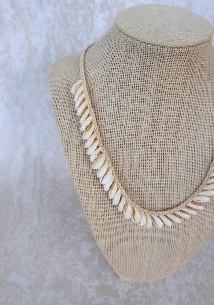 Cowrie Shell Necklace - Natural