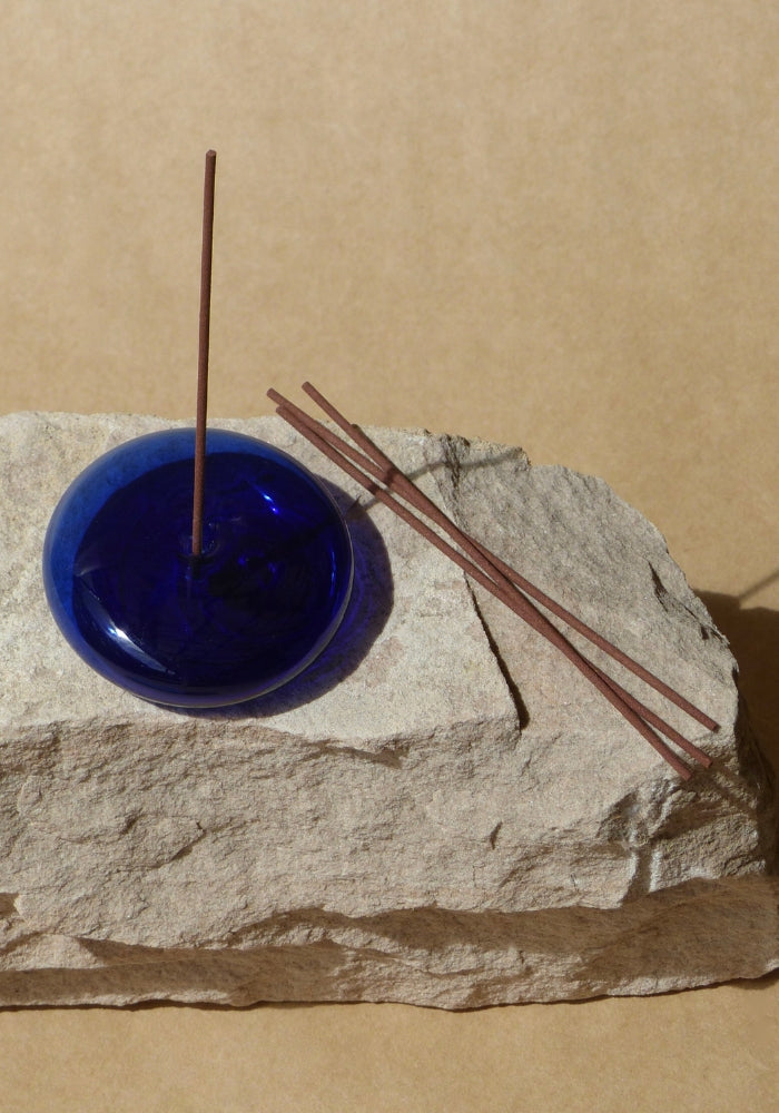 GENTLE HABITS Glass Incense Holder - Cobalt