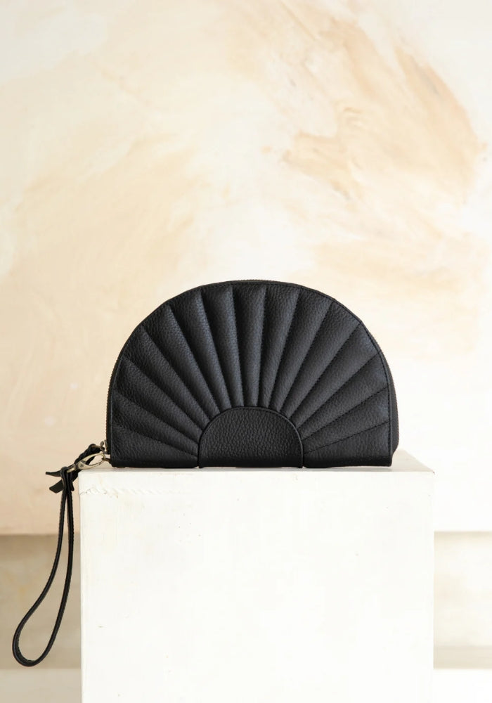 HOBO & HATCH Soleil Clutch - Textured Noir