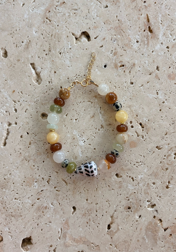 LAS RAIS Amber Moss Hebrew Cone Shell Bracelet