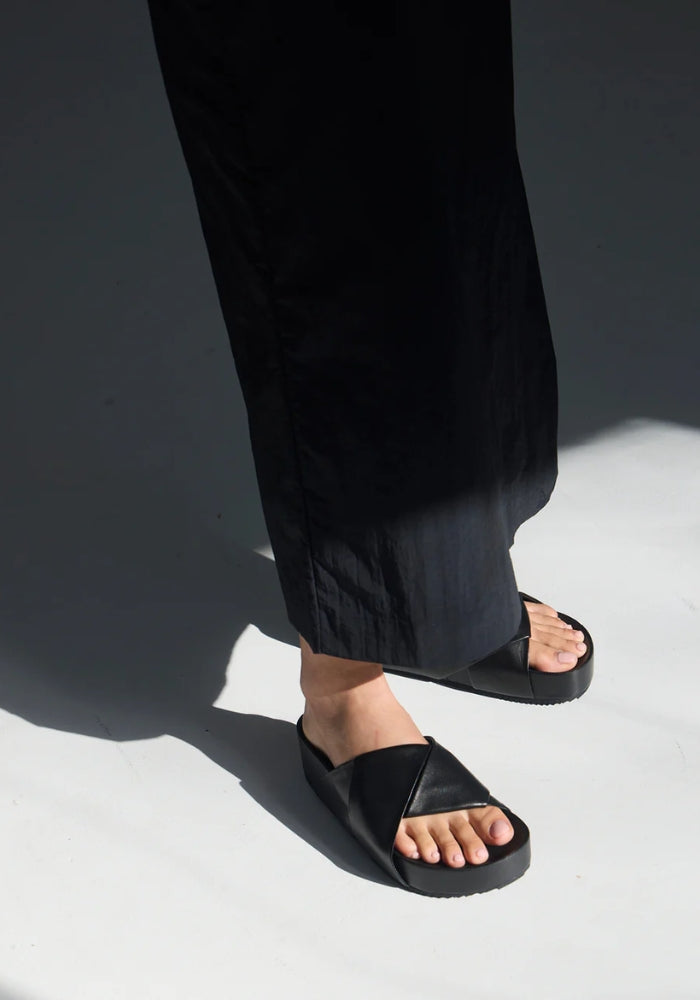 LA TRIBE Nori Platform - Black