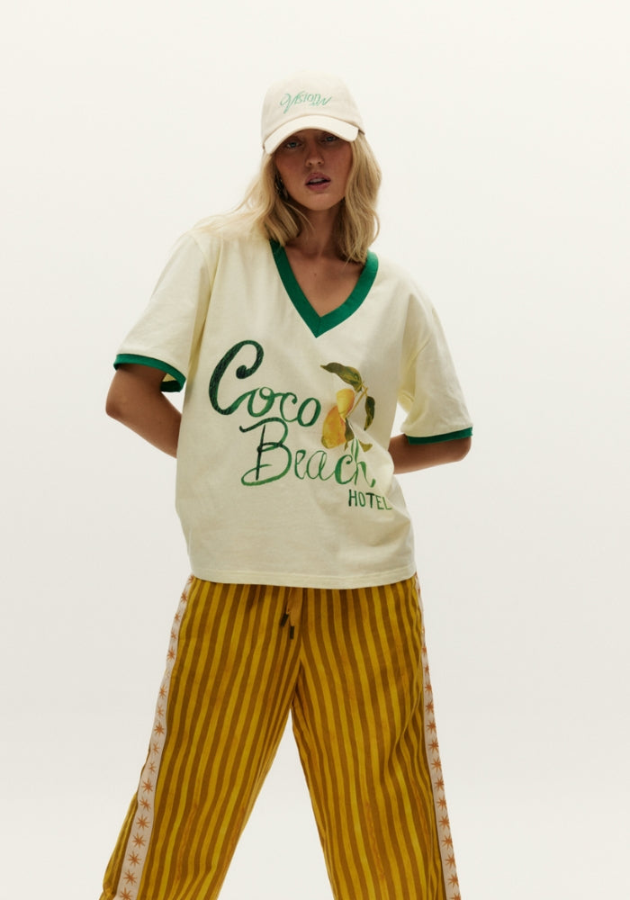 MAKU Coco beach Hotel V-Neck Tee
