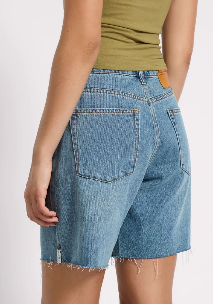 ONE TEASPOON Jacksons Mid Waist Wide Leg Denim Shorts - Blue Crush