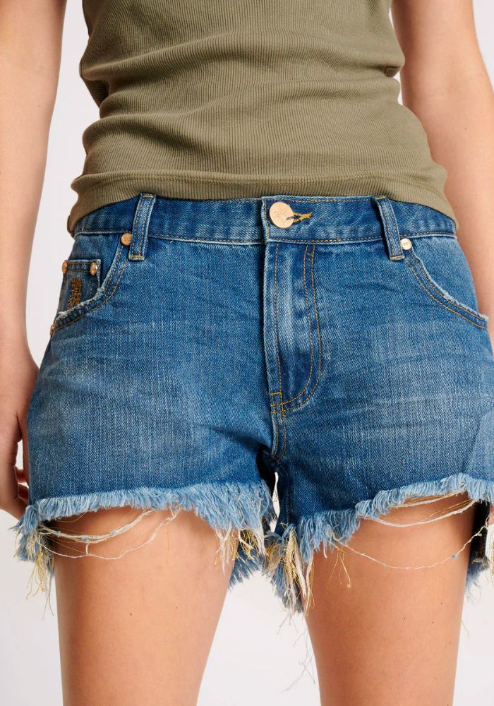 ONE TEASPOON Shredded Gold Marlons Low Waist Boyfriend Short