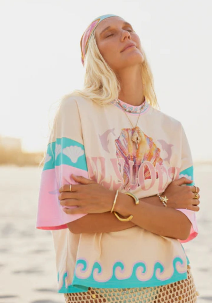 ONLY LOVERS LEFT Dolphini Boxy Tee