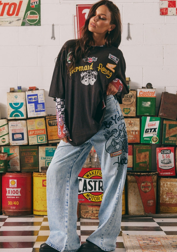 SABBI The Very Oversized Racing Badges Tee - Black