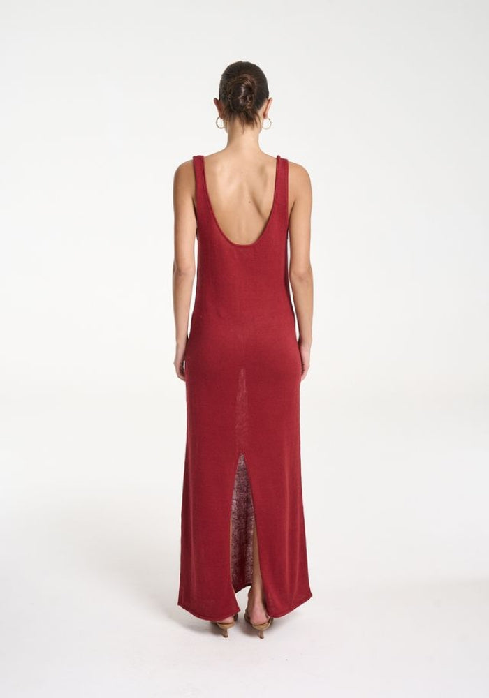 SUMMI SUMMI Knit Maxi Dress - Carmine Red