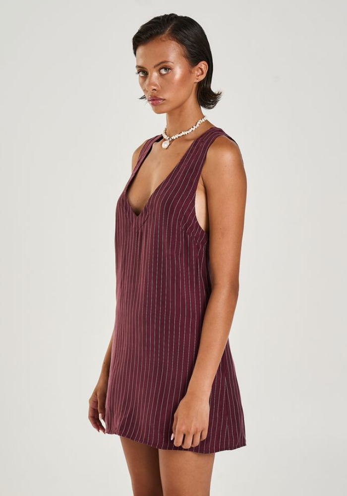 SUMMI SUMMI  Kina Pinstripe V-Neck Shift dress 