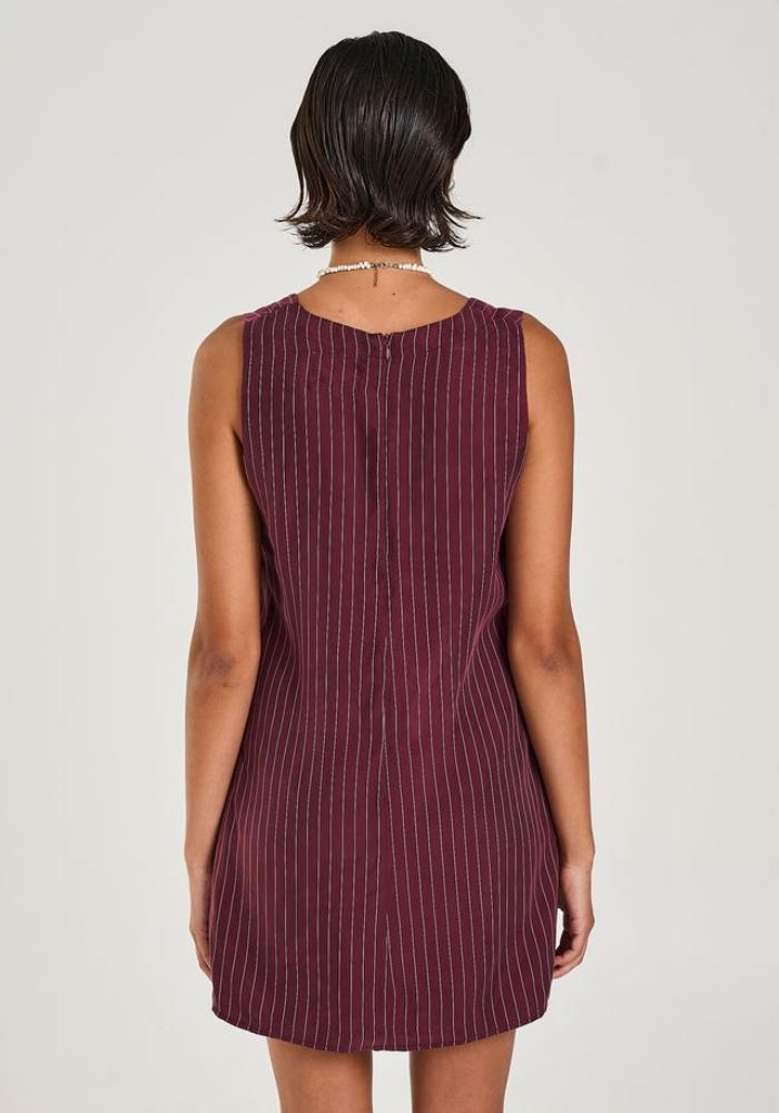 SUMMI SUMMI  Kina Pinstripe V-Neck Shift dress 
