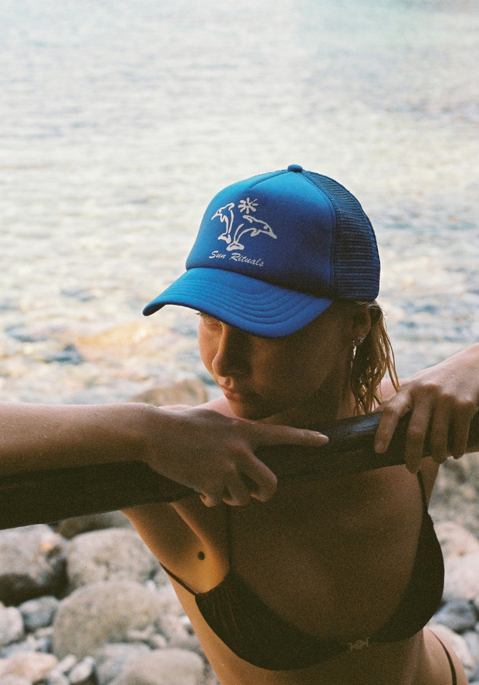 SUN RITUALS Holiday Trucker - Sea Blue