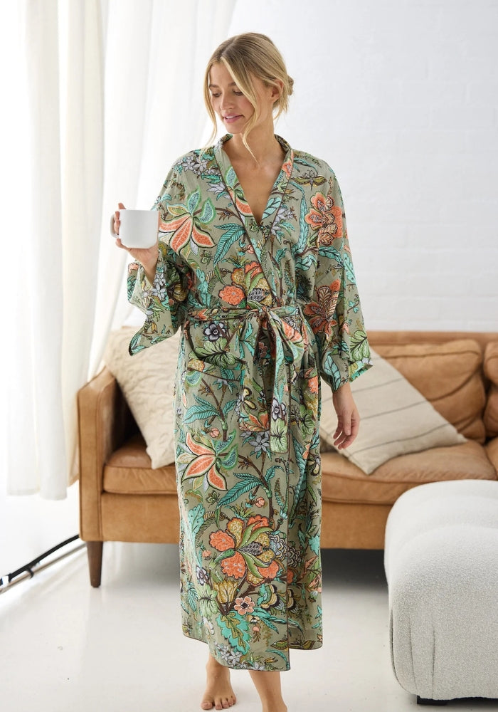 HOLIDAY Namaste Robe - Madagascar