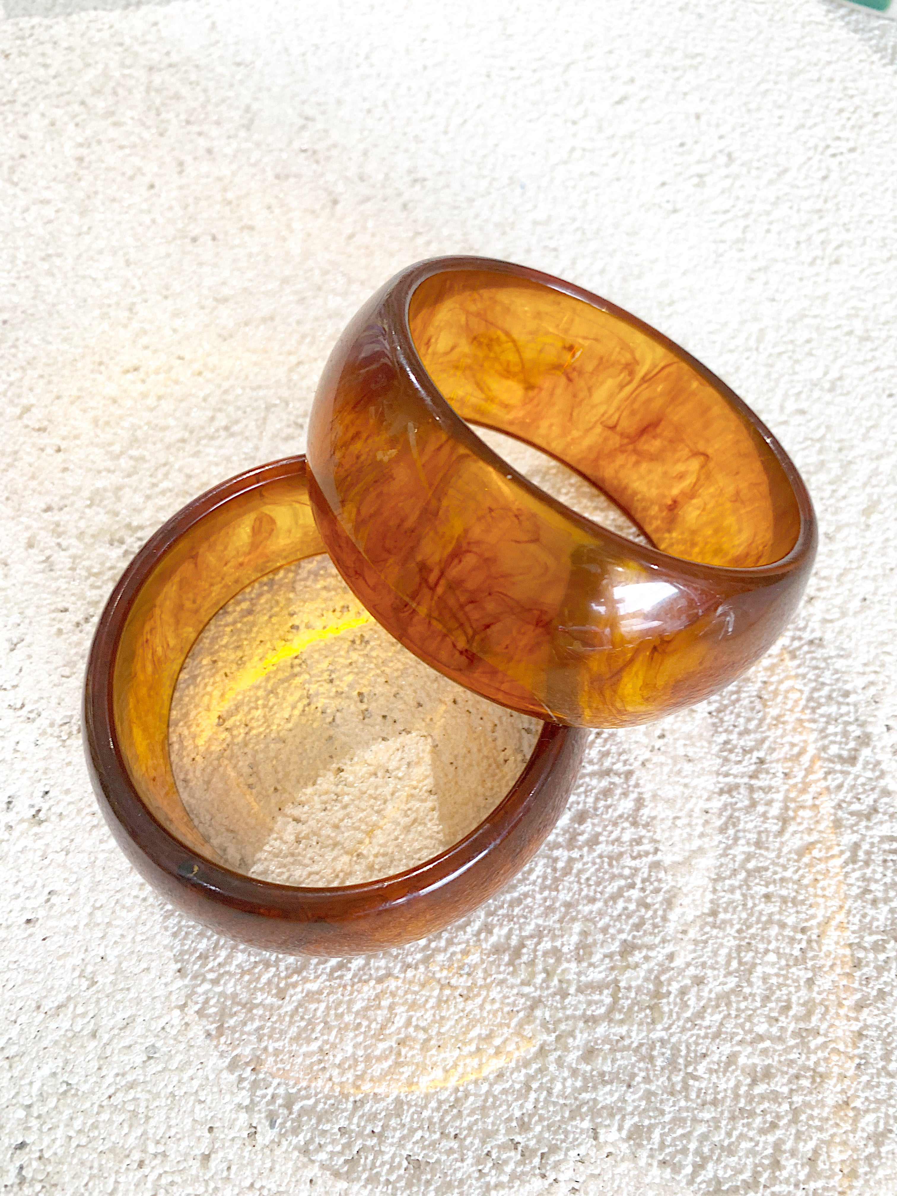 Rounded  Tort Resin Bangle