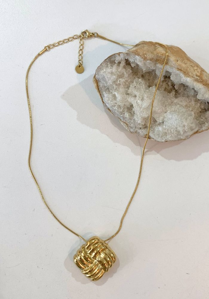 Vintage Knot Gold Necklace