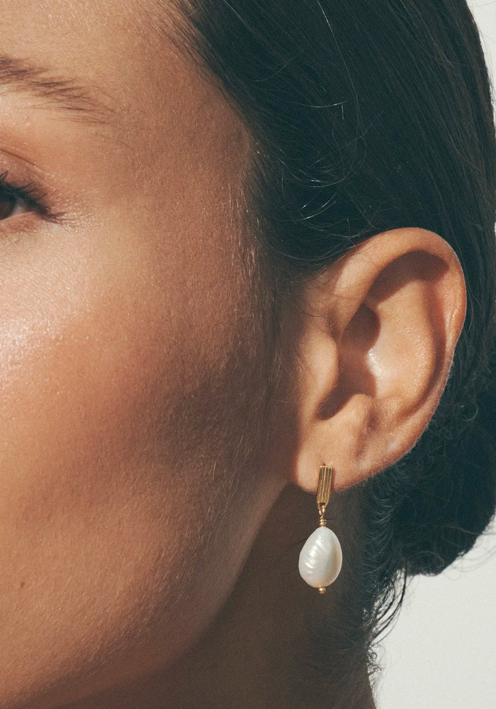 Baroque Pearl Earrings- Gold