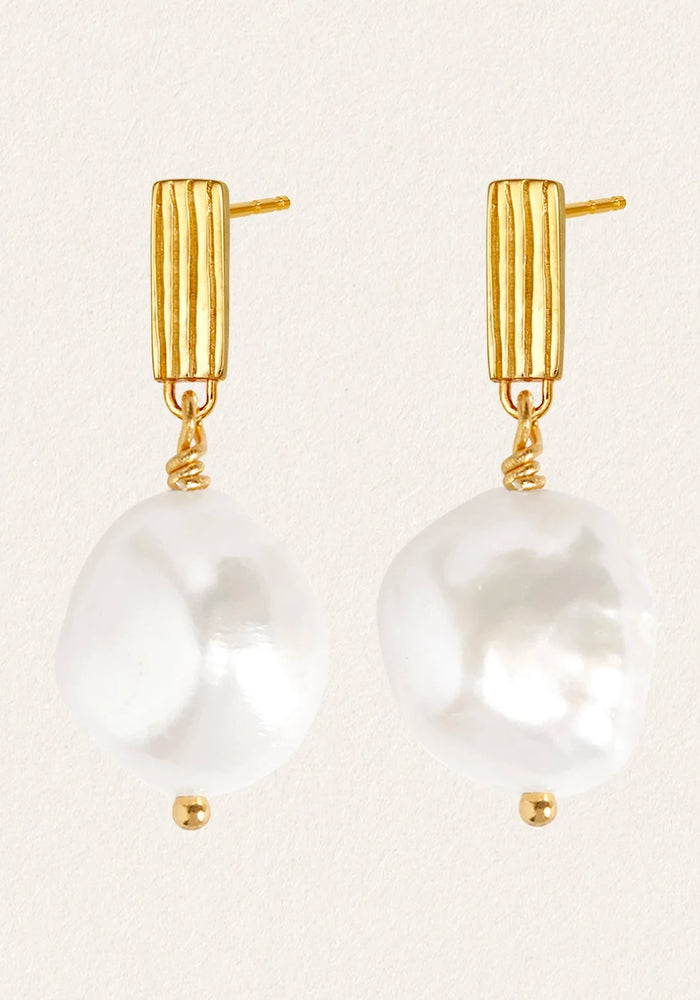 TEMPLE-OF-THE-SUN-Baroque Pearl Earrings Gold